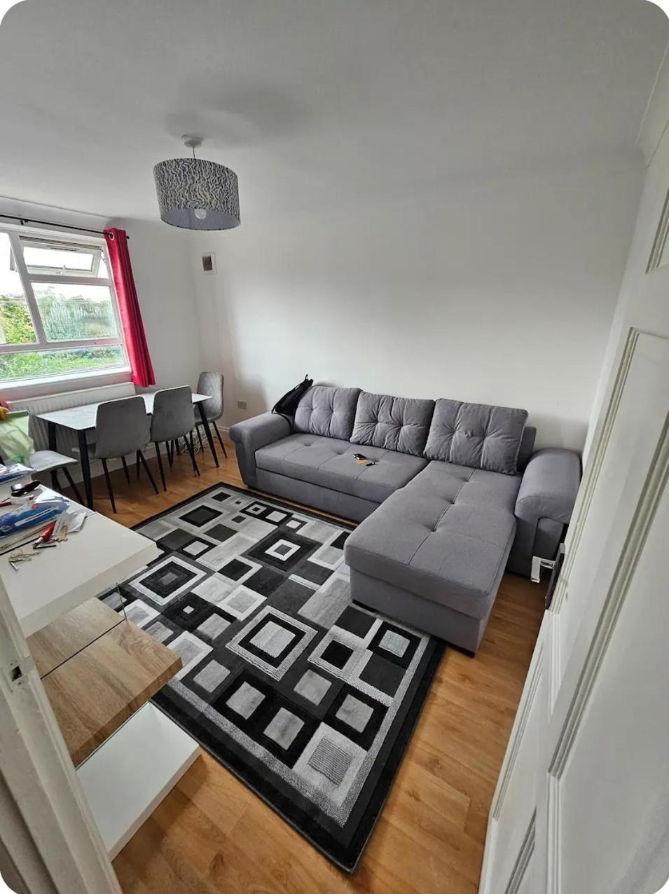 New Flat Next The Tube And Connections To The Centre Apartment London Bagian luar foto