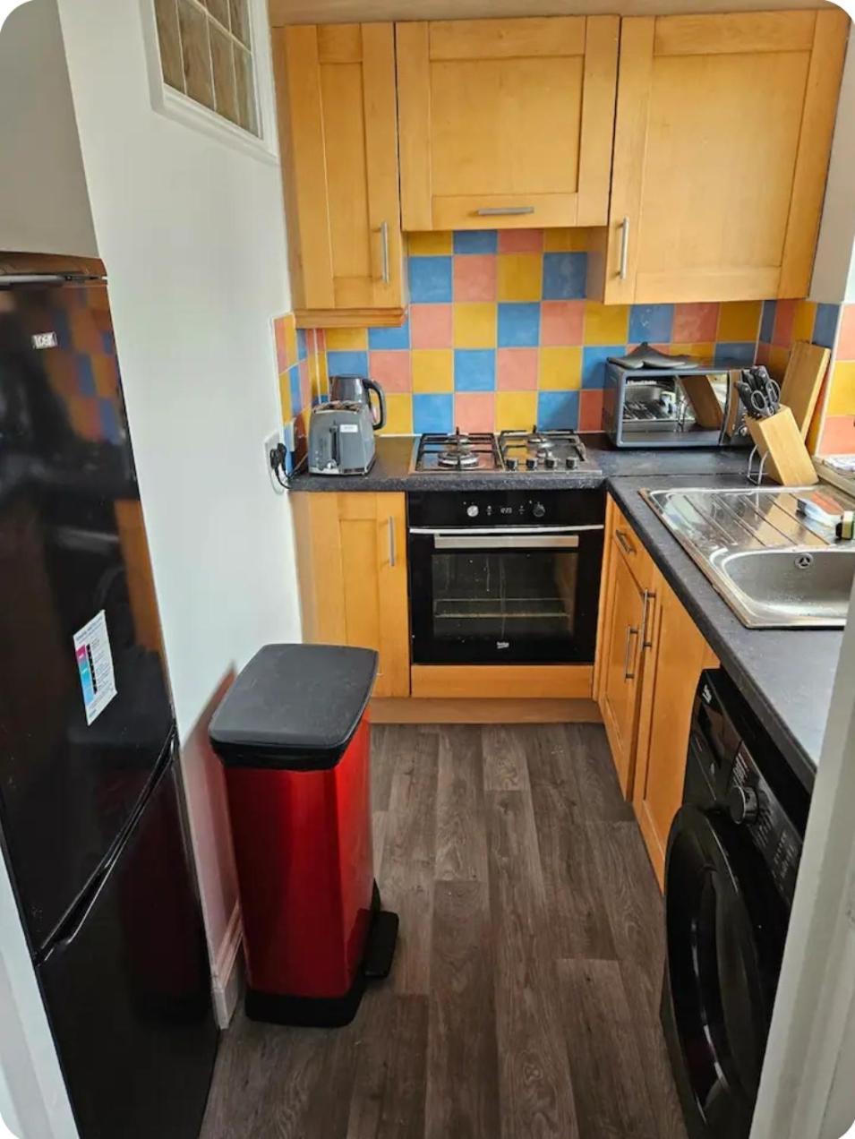 New Flat Next The Tube And Connections To The Centre Apartment London Bagian luar foto